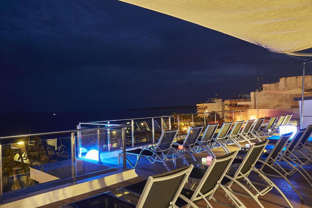 Hotel Cabot Cap De Mar à Cala Bona  Extérieur photo