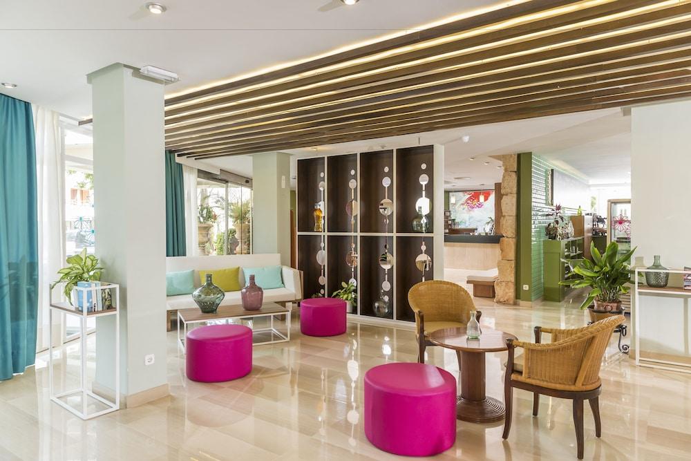 Hotel Cabot Cap De Mar à Cala Bona  Extérieur photo